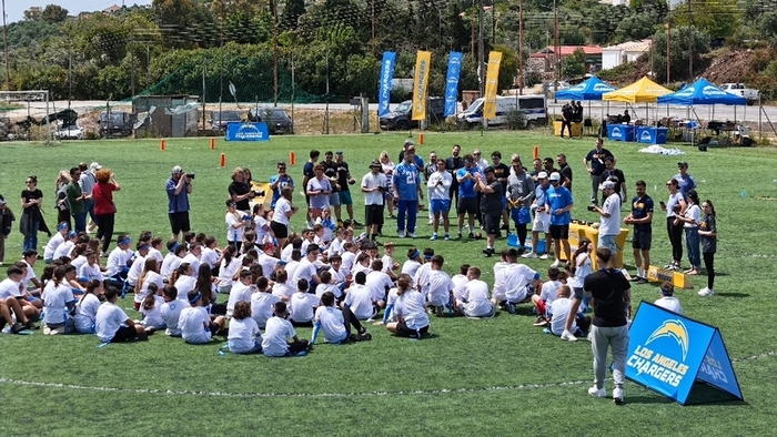 Los Angeles Chargers NFL Flag Football Camp - Methoni
