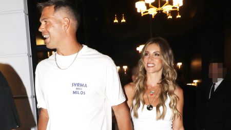 Αθηνά Οικονομάκου