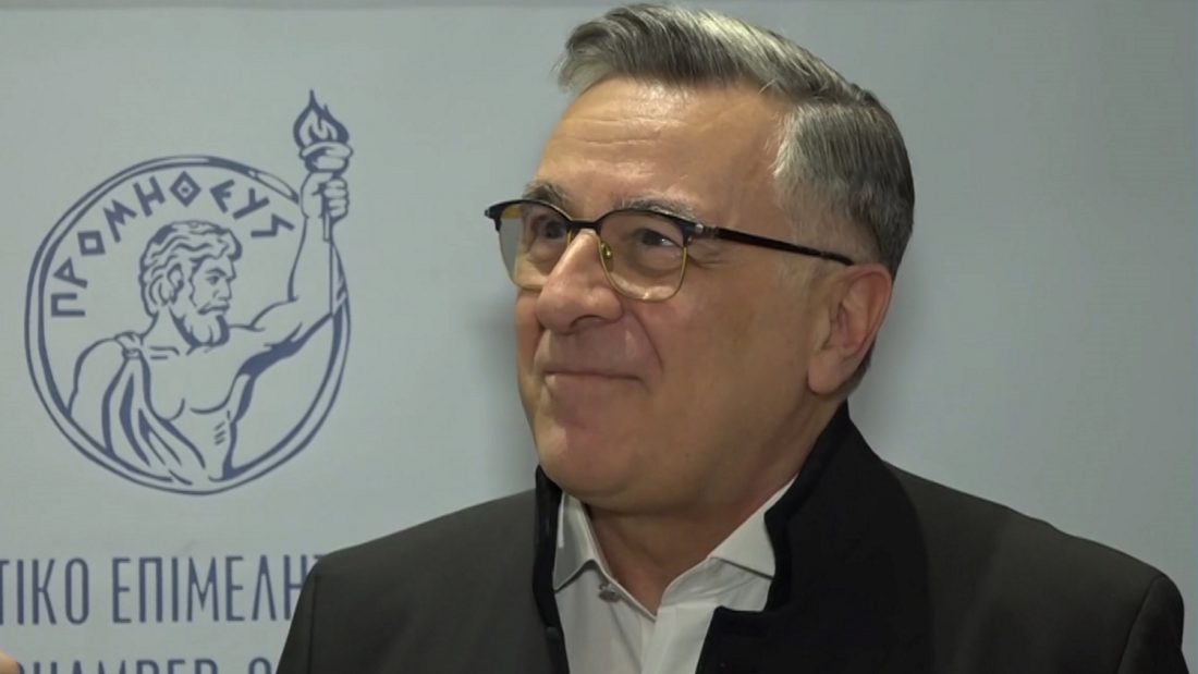Γιώργος Κουβαράς