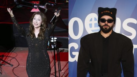 Βίκυ Λέανδρος, Ακύλας