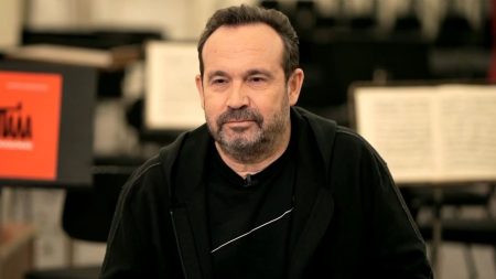 Κώστας Μακεδόνας