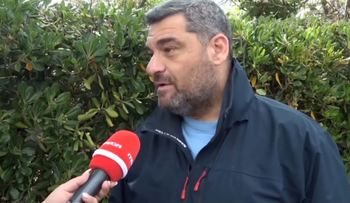 Μάνος Νιφλής