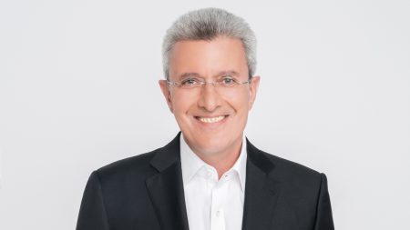 Νίκος Χατζηνικολάου