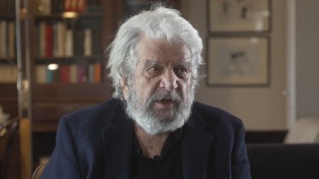 Άγγελος Αντωνόπουλος