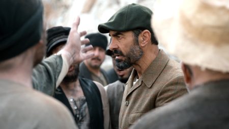 Από Ήλιο σε Ήλιο: Οι εργάτες συνεχίζουν τις κινητοποιήσεις τους