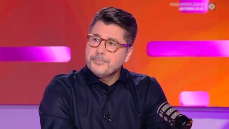 Λάμπρος Κωνσταντάρας