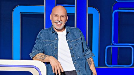 Νίκος Μουτσινάς