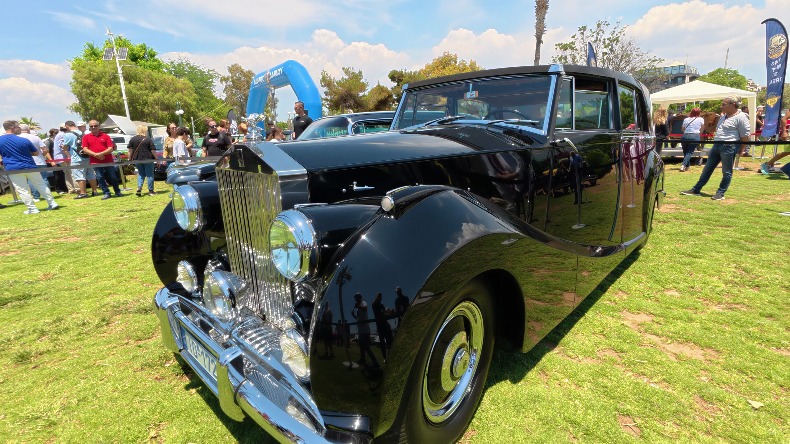 rolls royce onasi