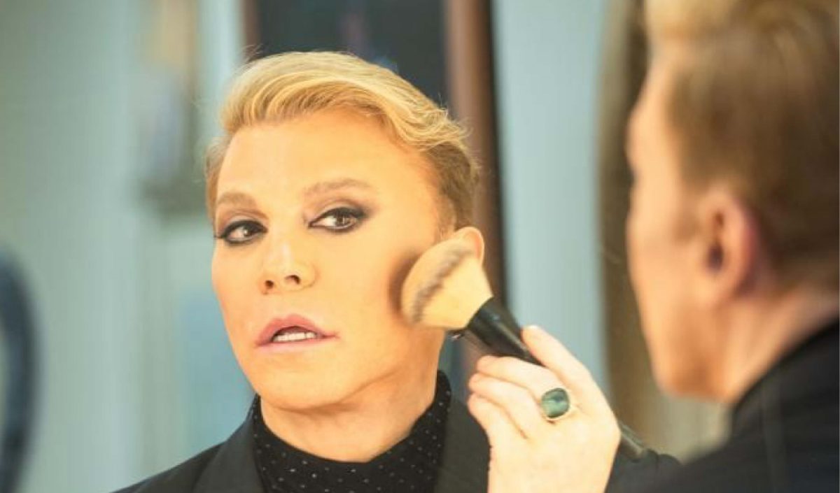 Τάκης Ζαχαράτος