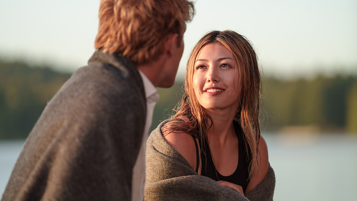 crew-girl-netflix