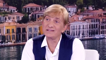 Μάκης Δελαπόρτας
