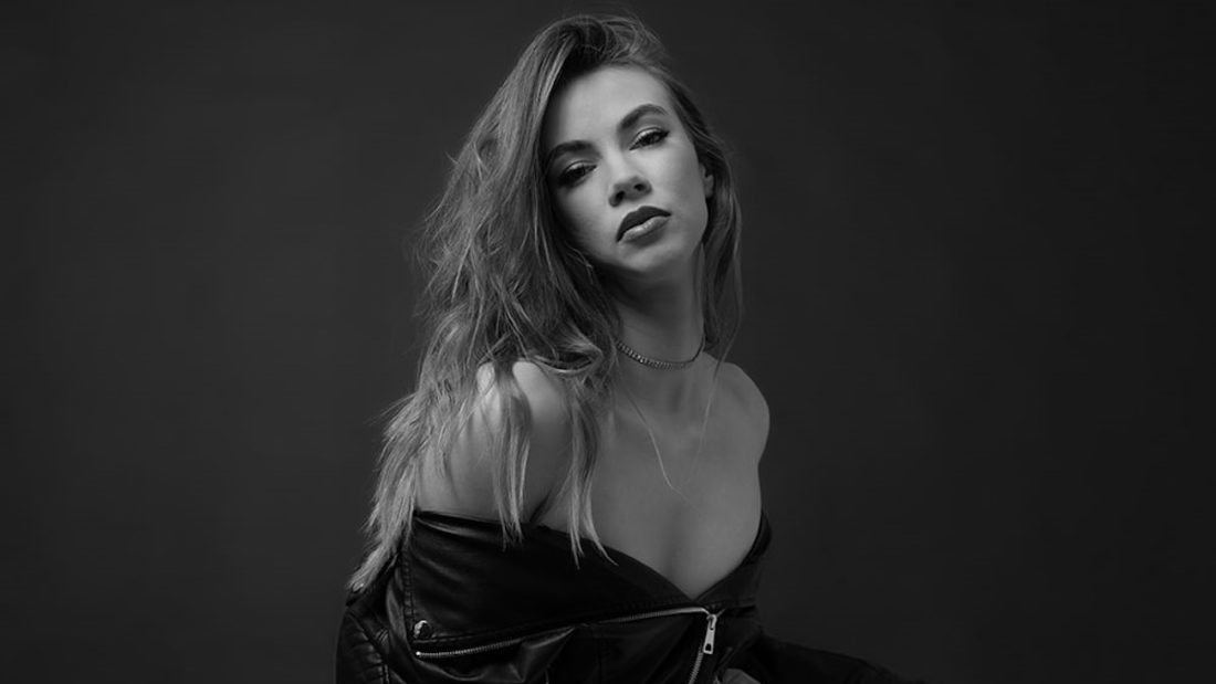 Emily: «Θυμάμαι τον πατέρα μου να μου λέει “πάντα θα αφήνεις τα αγοράκια να κερδίζουν”, τότε δεν μπορούσα να καταλάβω γιατί»