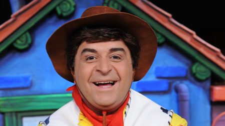 Markos By Night: Το «Τρώει Story 30 Χρόνια Τώρα» έρχεται απόψε στο MEGA