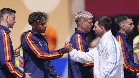 Μουντιάλ 2026: Παγκόσμια πρωταθλήτρια η Ισπανία – Παρέλαση επωνύμων με Μαντόνα, Σακίρα και Ρόμπι Γουίλιαμς στο εντυπωσιακό σόου
