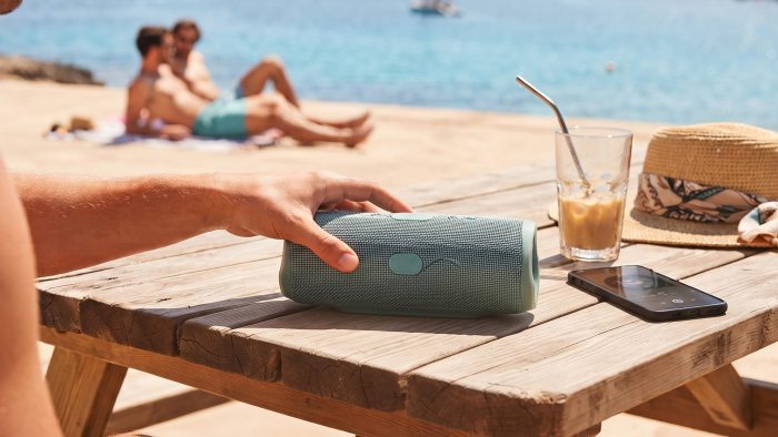 Τα συχνότερα προβλήματα στα Bluetooth ηχεία στις διακοπές και πώς να τα λύσετε αμέσως