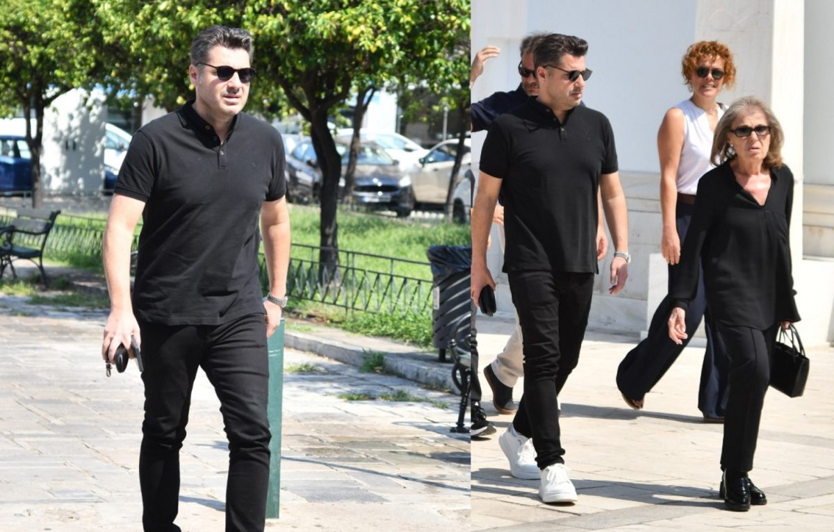 Λάμπρος Κωνσταντάρας