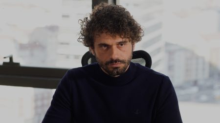 Νόμοι της Καρδιάς – Νέα επεισόδια: Ο Γιλντιρίμ πεθαίνει, η Αζρά καταρρέει και παρατά τη δικηγορία