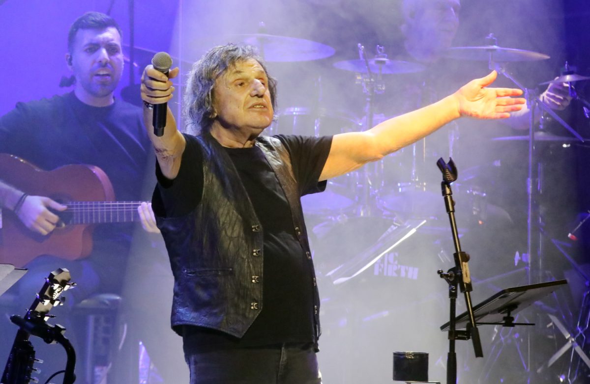 Βασίλης Παπακωνσταντίνου