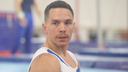 Λευτέρης Πετρούνιας