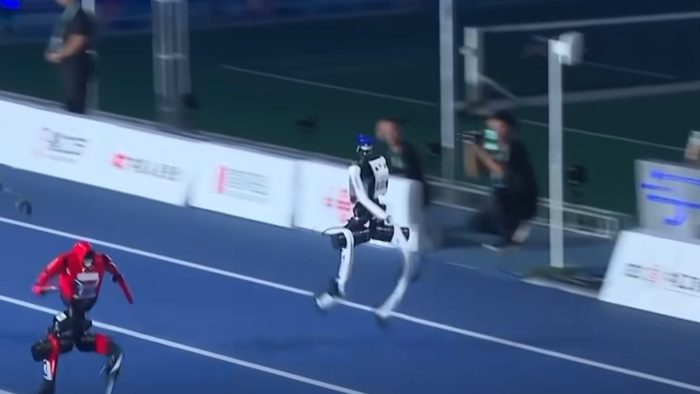 World Humanoid Robot Games: Ρομπότ νίκησαν τον Bolt!