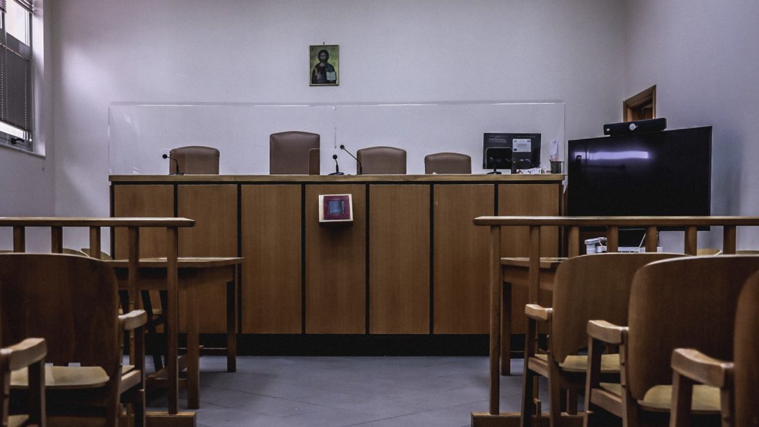 Γνωστός δικηγόρος συνελήφθη για ξυλοδαρμό του ανήλικου γιου του