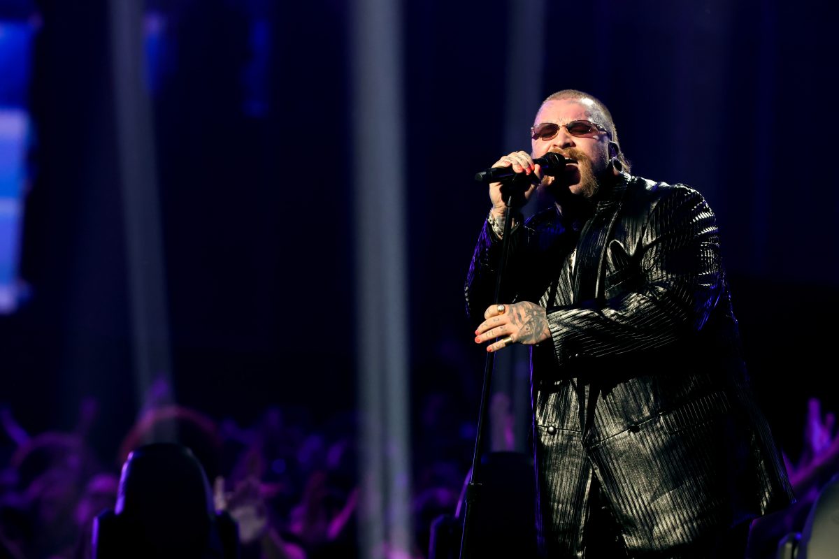 LOS ANGELES, CALIFORNIA - SEPTEMBER 27: Teddy Swims performs onstage during the 2026 MTV Video Music Awards (VMAs) at Peacock Theater on September 27, 2026 in Los Angeles, California. (Photo by Kevin Winter