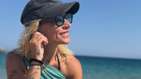 Ελεωνόρα Ζουγανέλη: «Κοιτάζουμε πίσω όσα έγιναν και ταυτόχρονα να αισθανόμαστε όλα εκείνα που έρχονται»
