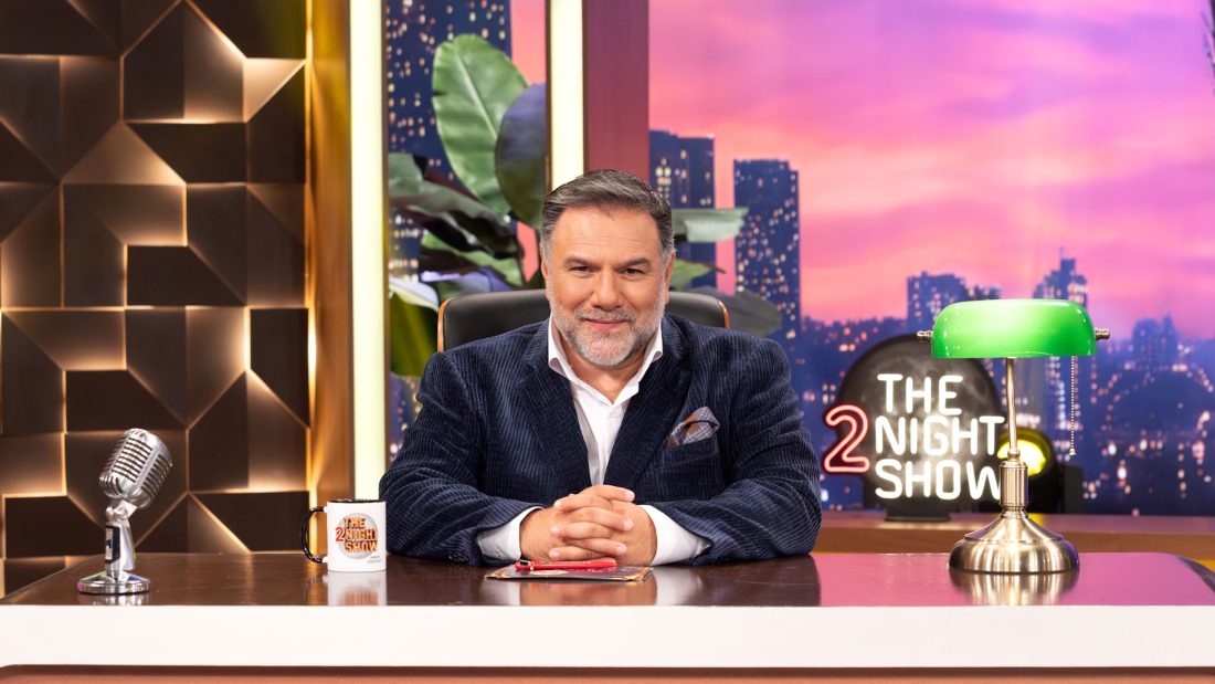 The 2Night Show – Πρεμιέρα: Οι πρώτοι καλεσμένοι του Γρηγόρη Αρναούτογλου