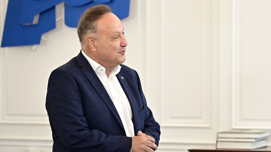 Στέλιος Αγγελούδης