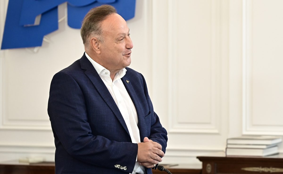 Στέλιος Αγγελούδης