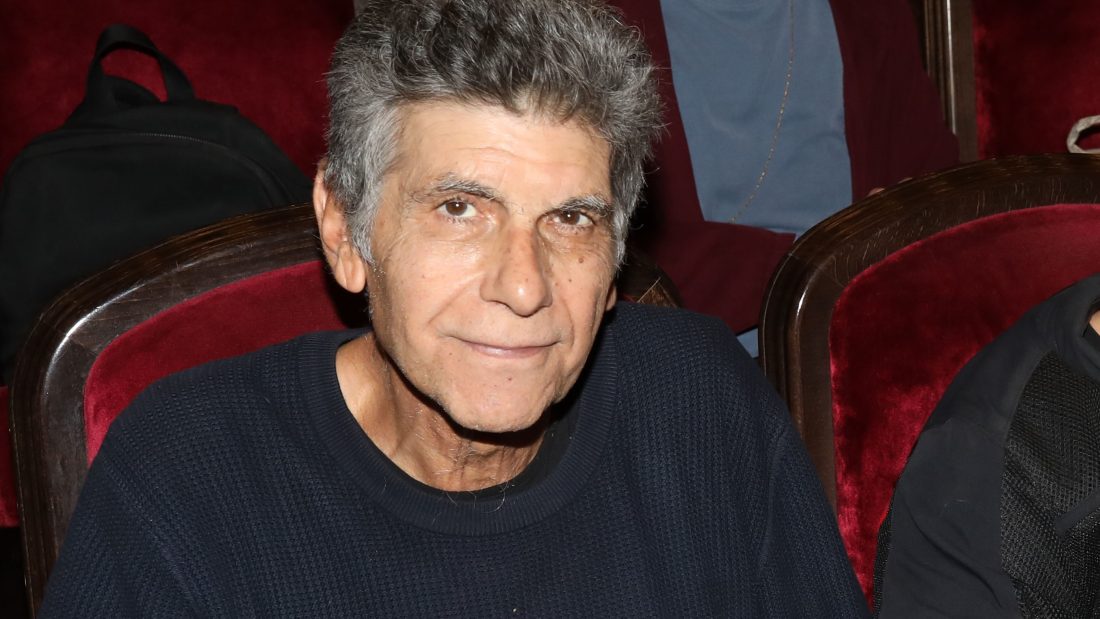 Γιάννης Μπέζος