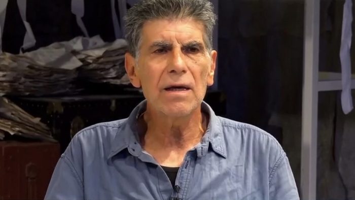 Γιάννης Μπέζος