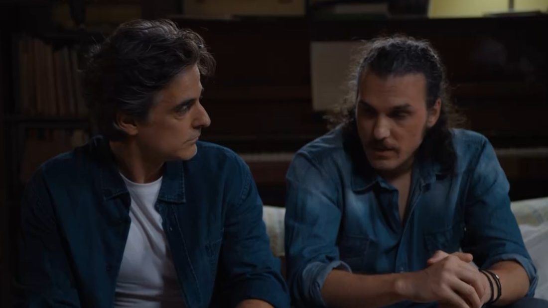 Δύο Μαύρα Πουκάμισα: O Παυλής πιέζεται να αποκαλύψει ένα παλιό μυστικό