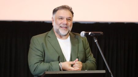 Γρηγόρης Αρναούτογλου