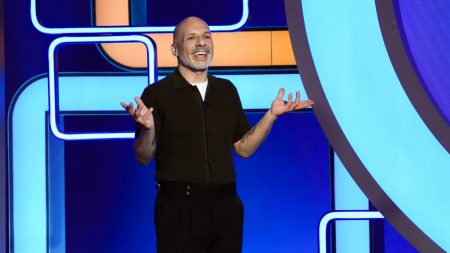 Lingo, Νίκος Μουτσινάς