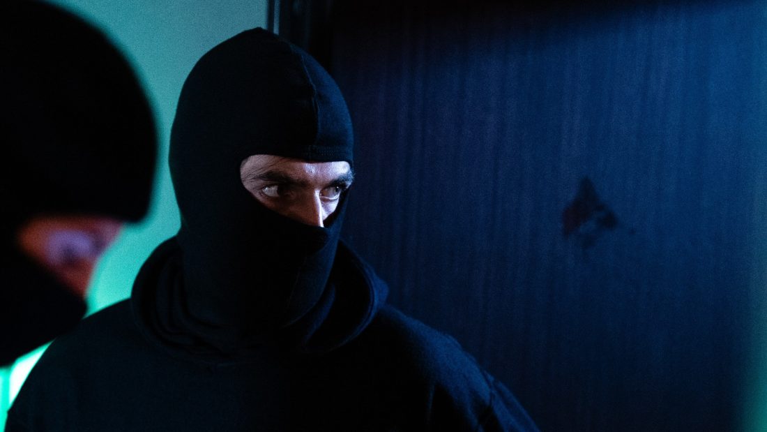 Μια Γυναίκα: Η Μαρίνα έρχεται αντιμέτωπη με ληστές