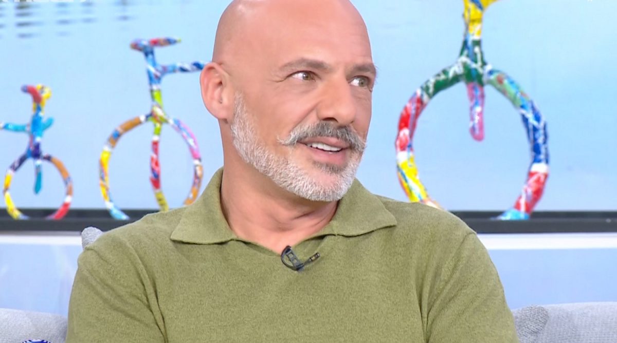 Νίκος Μουτσινάς