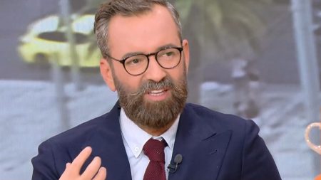 Άγγελος Μπράτης
