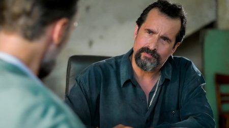 Ντέρτι: Ο Χρήστος μαθαίνει πως ο πατέρας του αποφυλακίζεται σύντομα