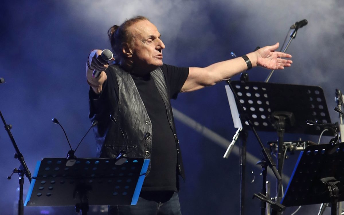 Βασίλης Παπακωνσταντίνου
