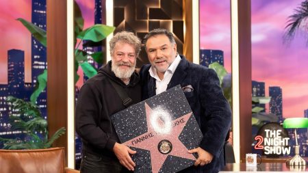 The 2Night Show: Γιάννης Τσορτέκης, Λάκης Γαβαλάς και Κωνσταντίνος Λοΐζου μιλούν στον Γρηγόρη Αρναούτογλου