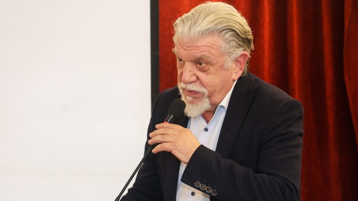 Γιάννης Βούρος