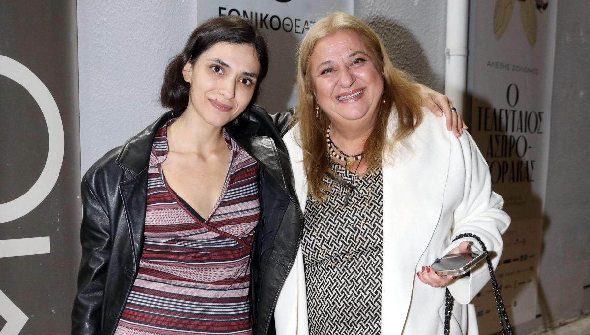 Μαρία Χάνου, Ελισάβετ Κωνσταντινίδου